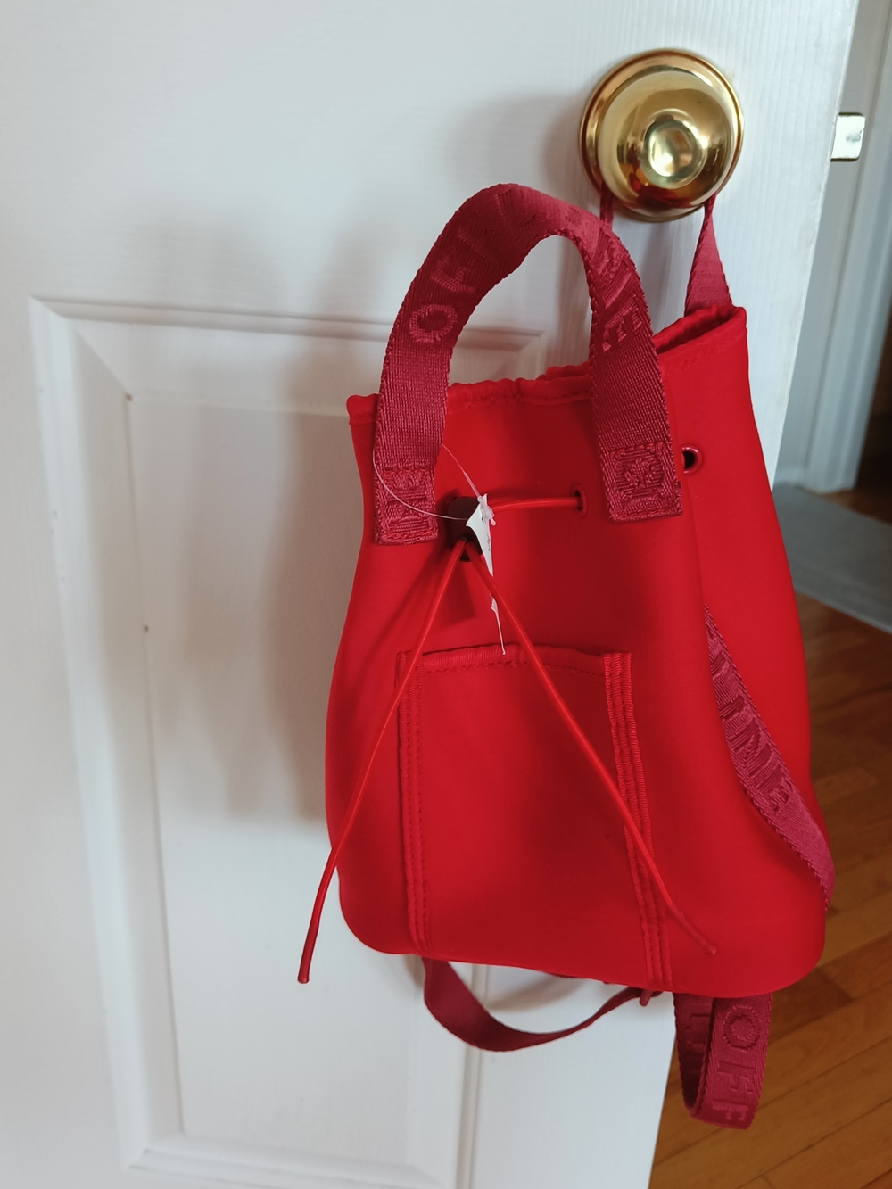 Brand New With Tag Aerie Offline Red Womenโs Drawstring Tote Bag
